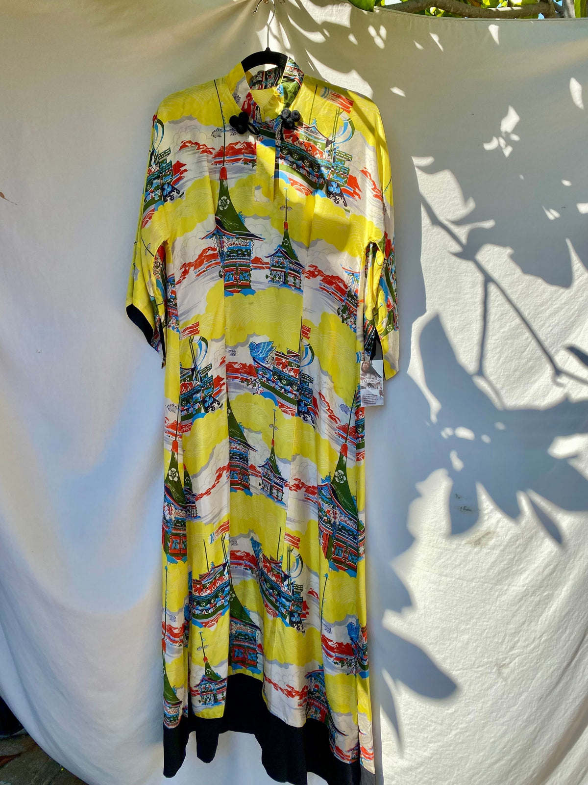 1940s 50s Yellow Pake Muu Dress Novely Print
