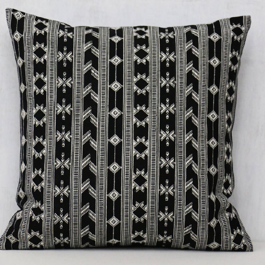 Black &amp; White Aztec Print Pillow Cover