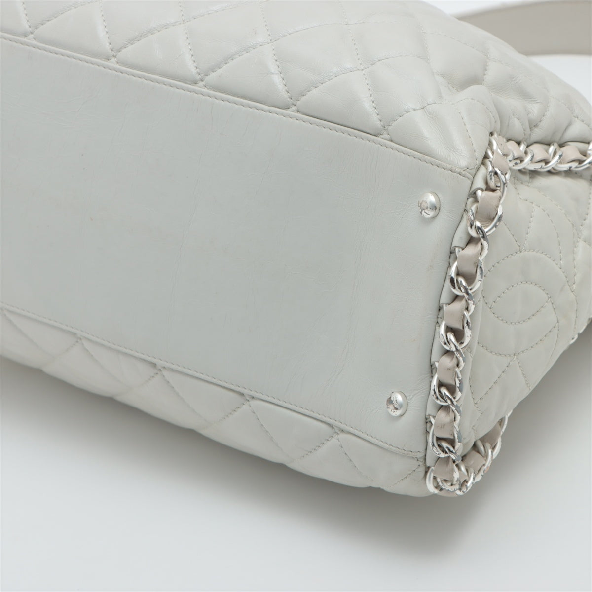 Chanel Matelasse Leather Chain  Hobo Shoulder Bag White