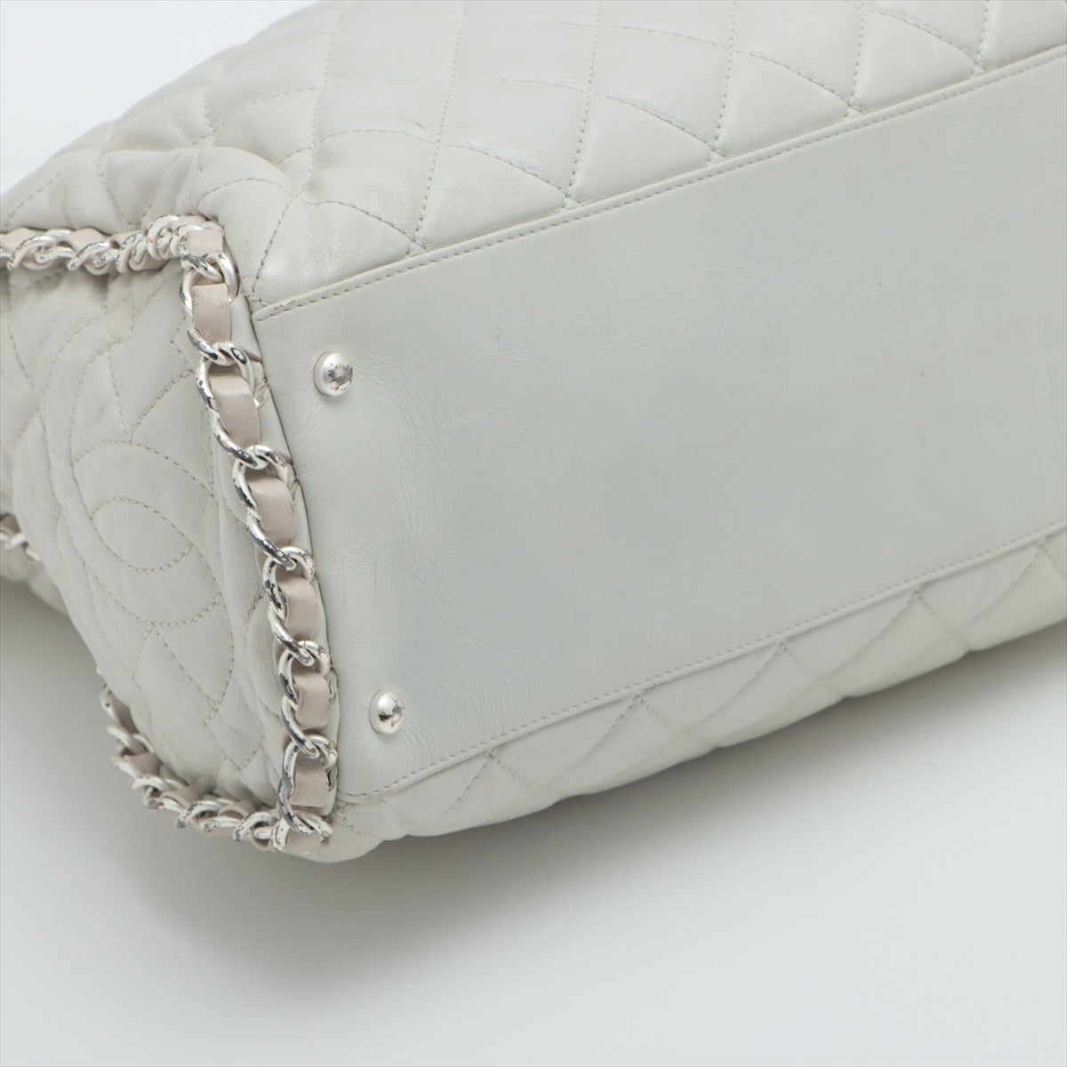 Chanel Matelasse Leather Chain  Hobo Shoulder Bag White