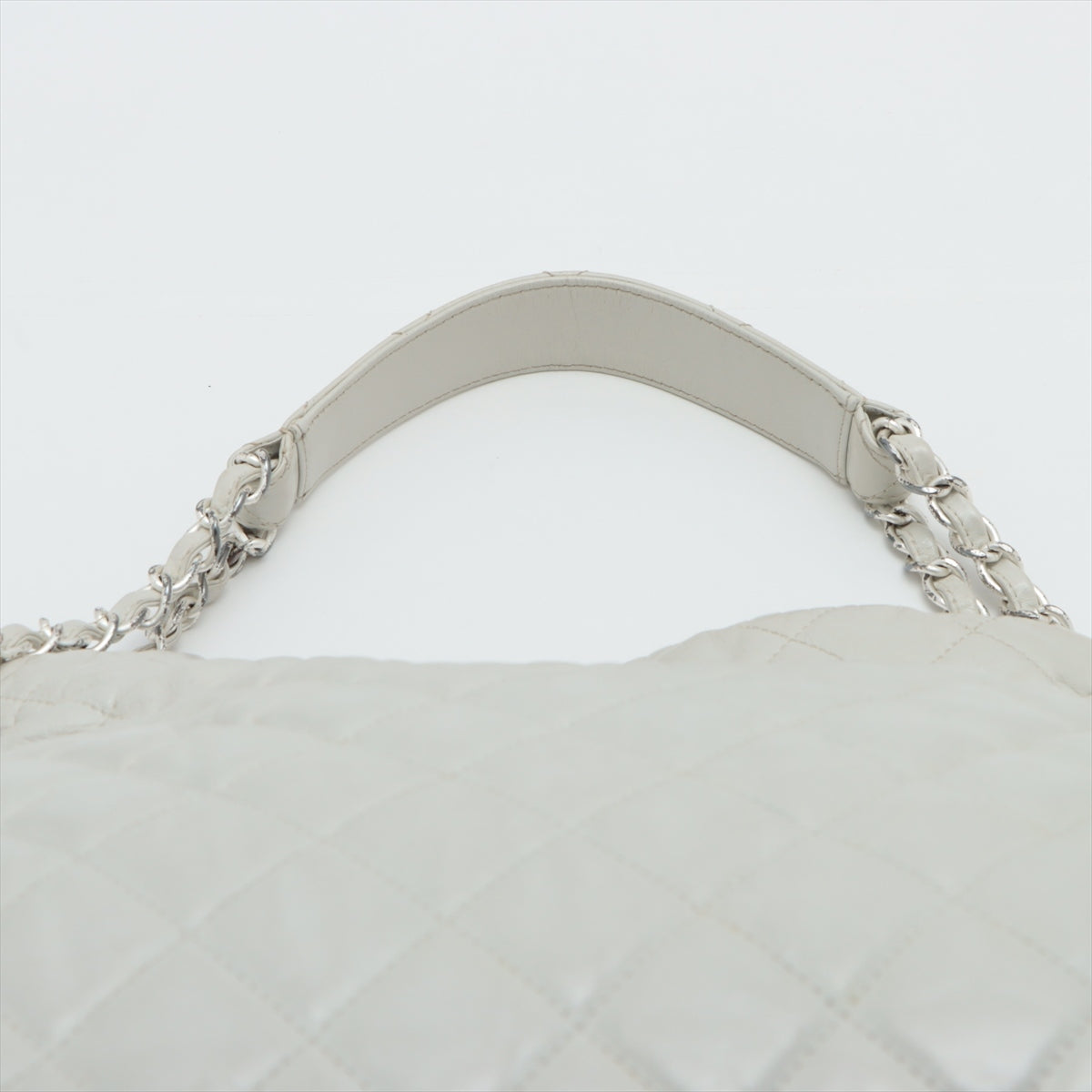 Chanel Matelasse Leather Chain  Hobo Shoulder Bag White