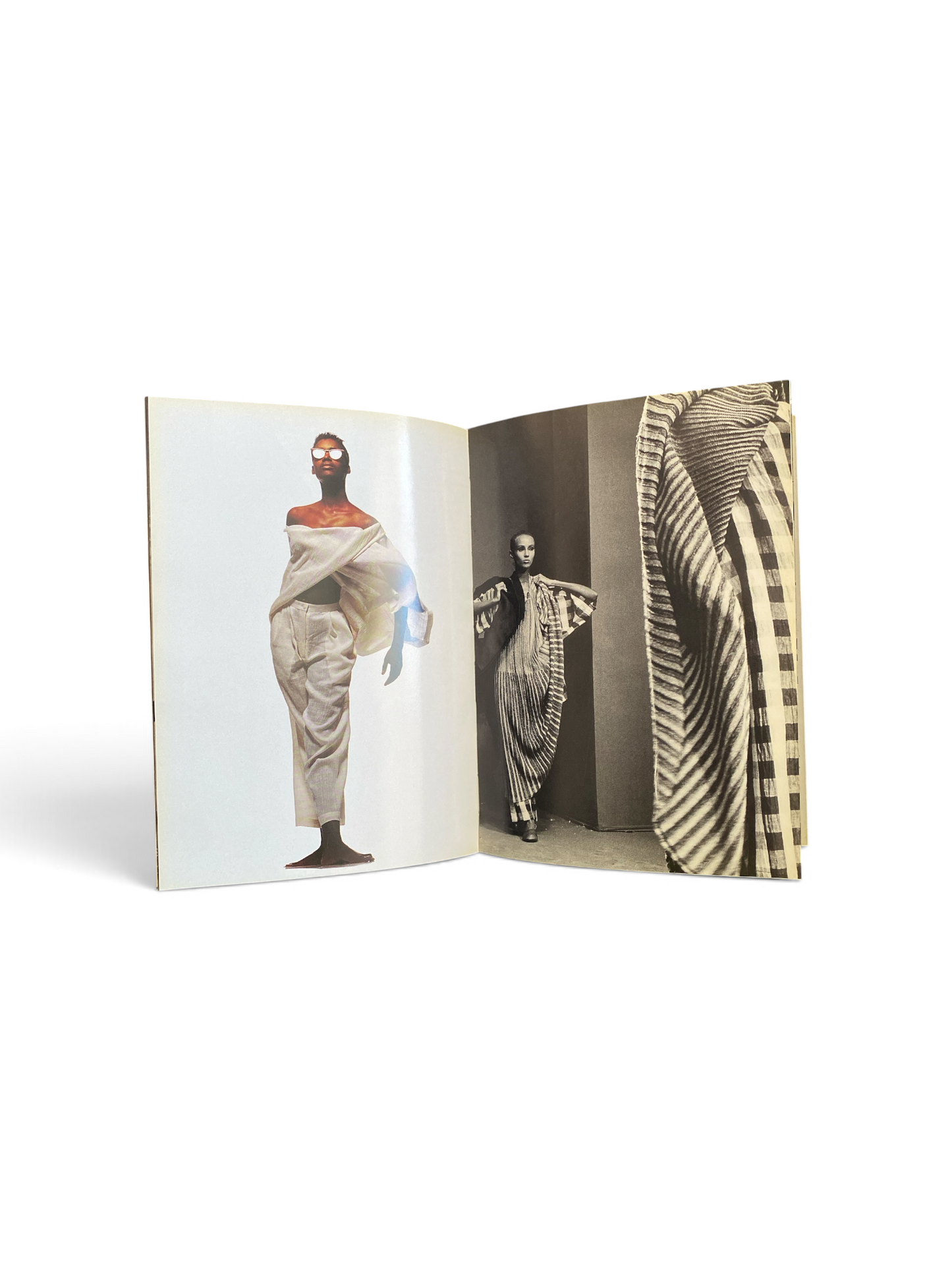 ISSEY MIYAKE - University of Fashion Book