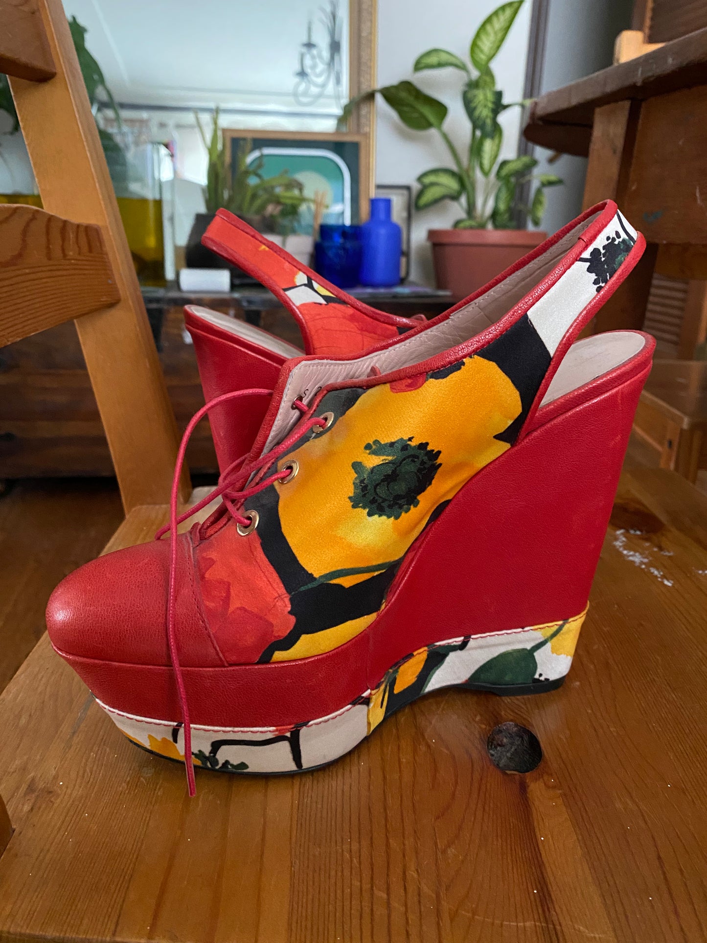 2013 Stuart Weitzman Red Floral Wedge Heels