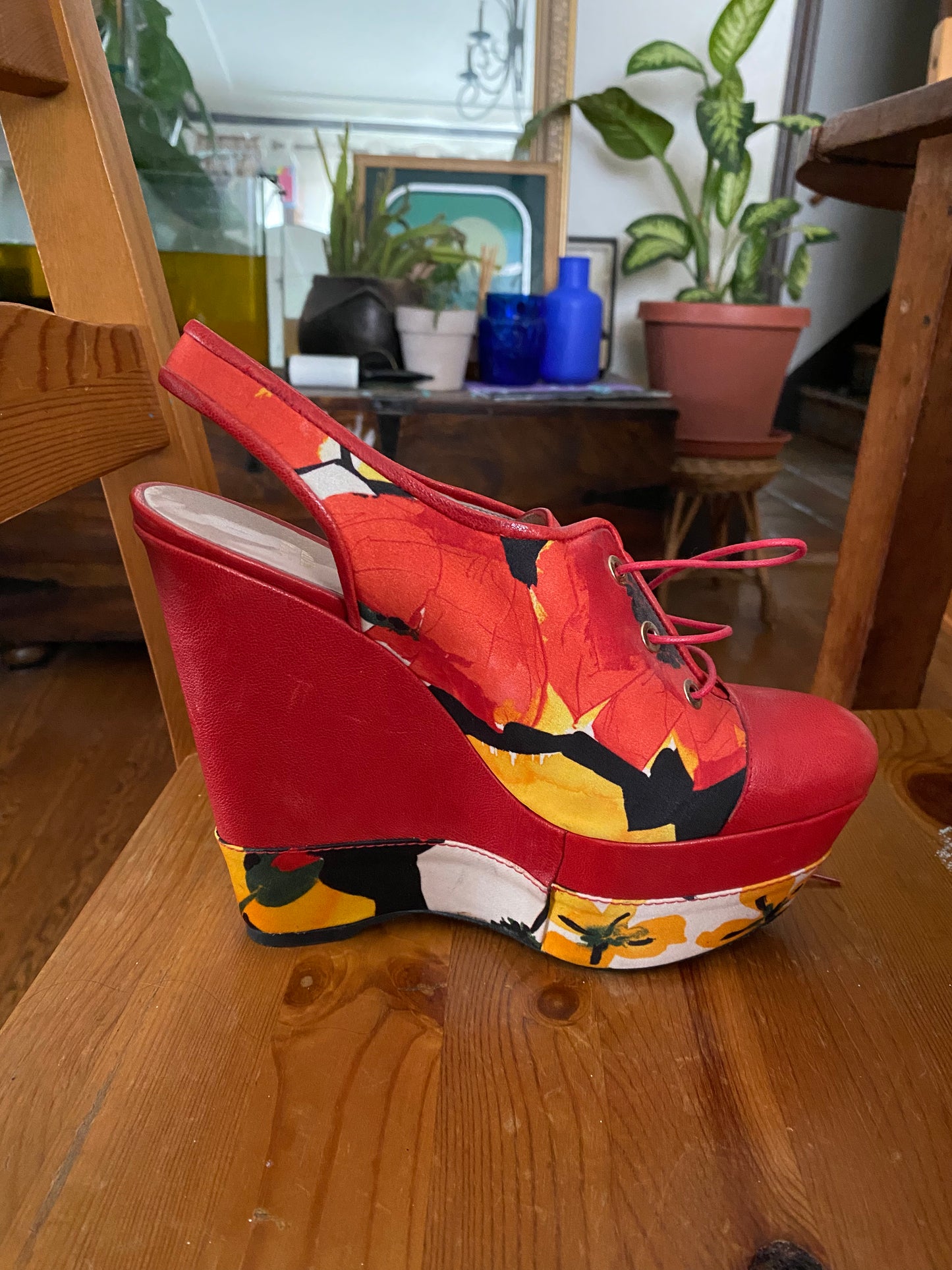 2013 Stuart Weitzman Red Floral Wedge Heels