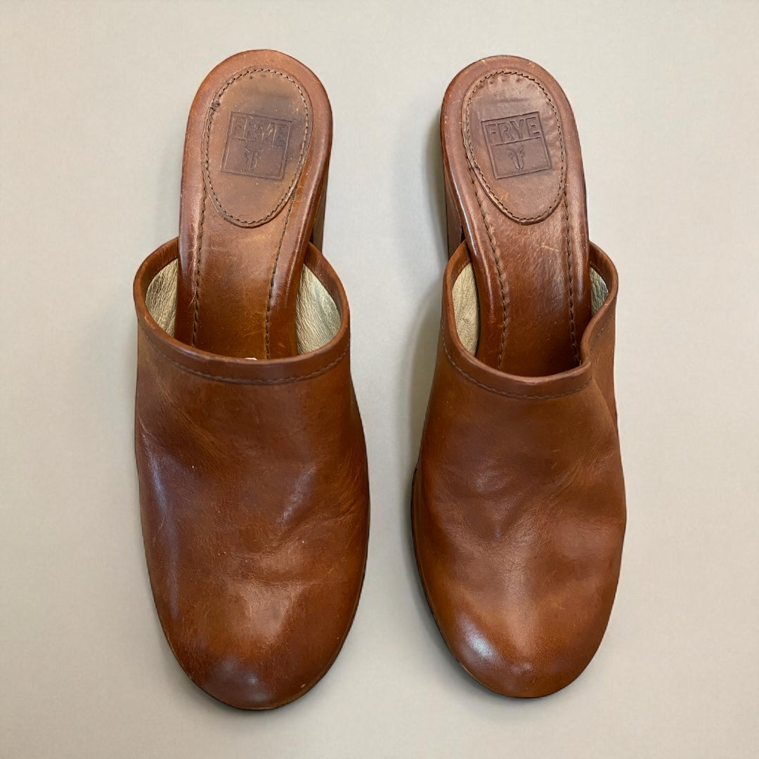 Frye Sable Leather Wooden Heel Clog Mules