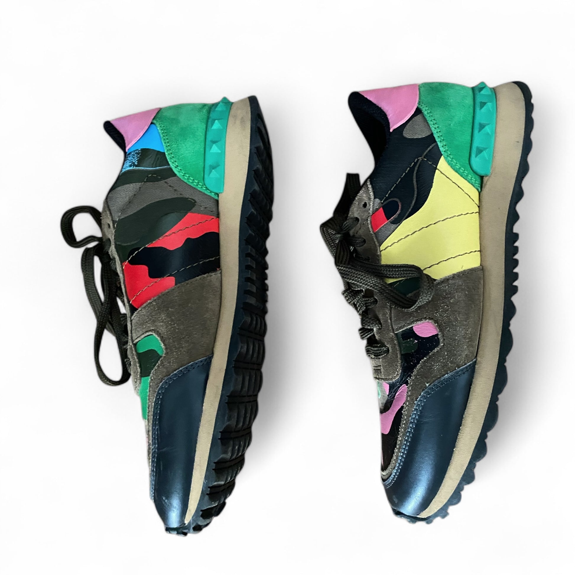 Valentino sneakers hand-painted cat — top-down view showing full shoe silhouette