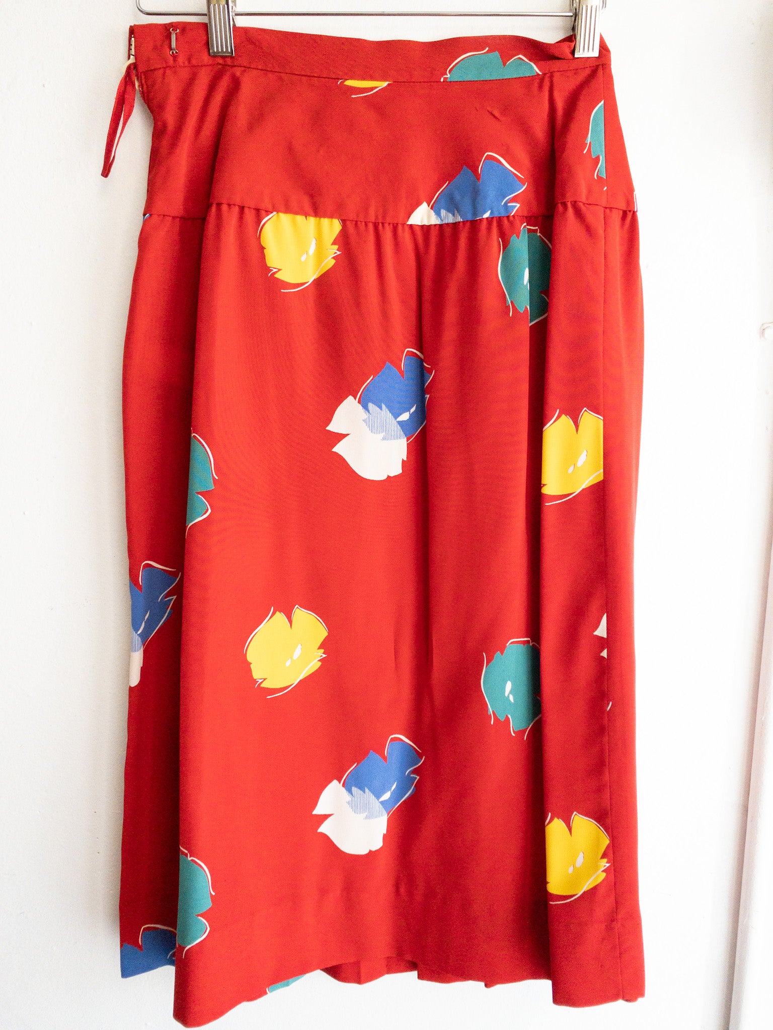 Albert Nipon Red Floral Top &amp; Skirt Set