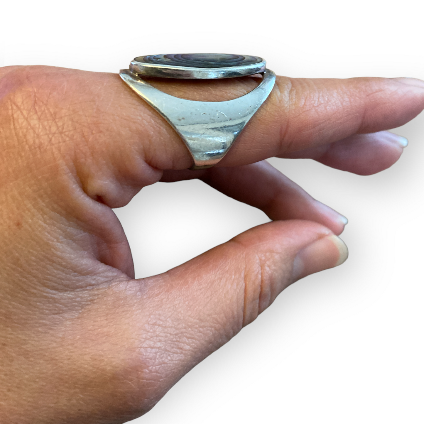 Sterling Silver Mother of Pearl Oval Ring