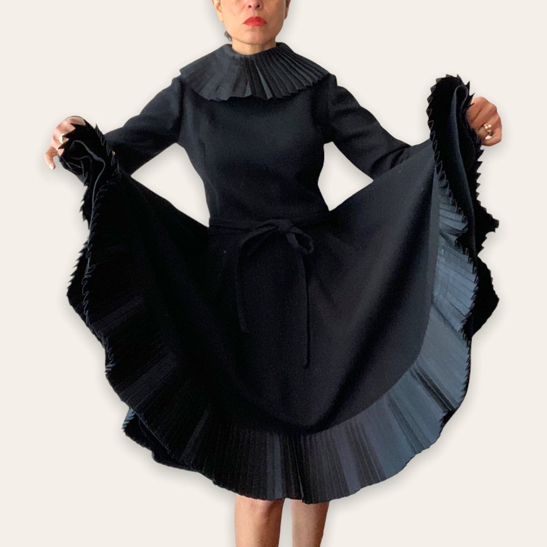 Geoffrey Beene black dress — collar and neckline close-up detail